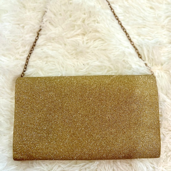 Small Gold Clutch With Gold Chain - Picture 2 of 6